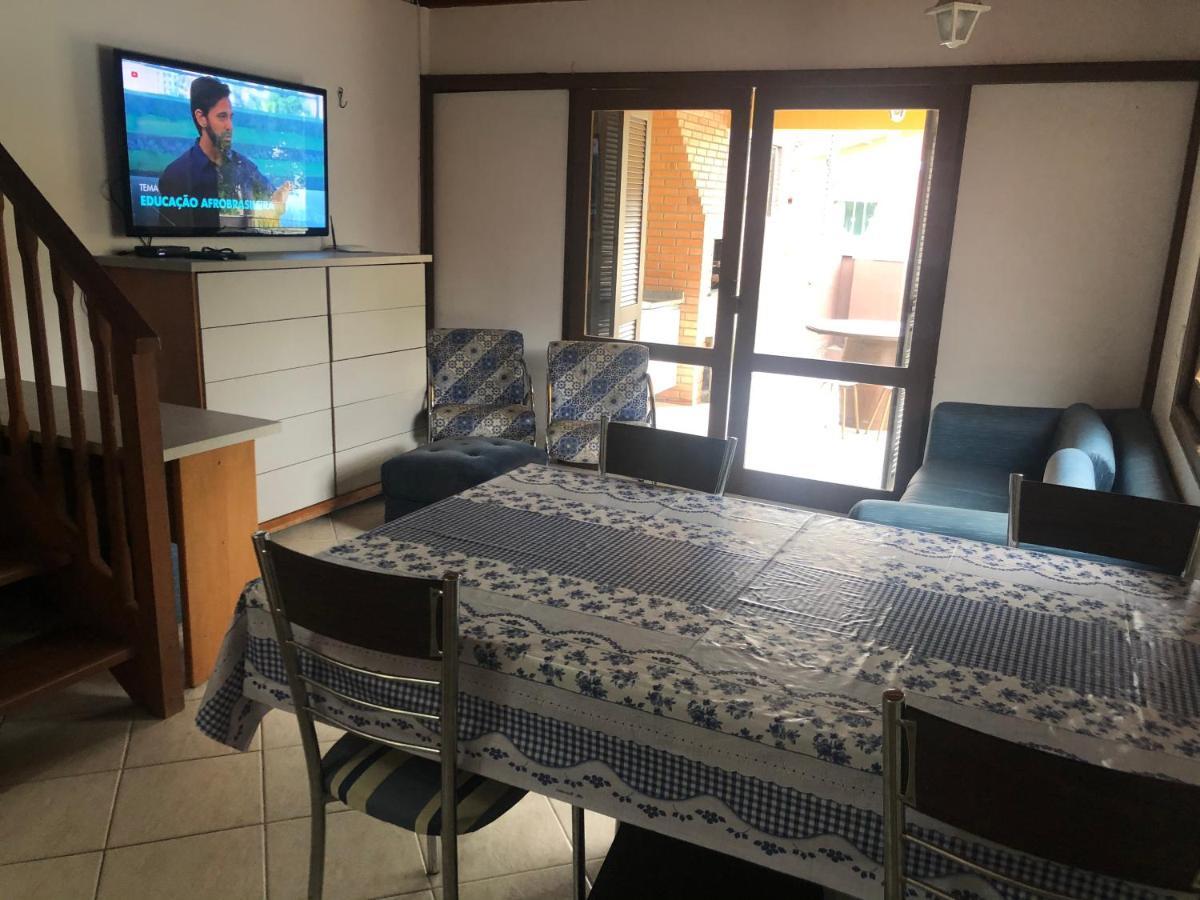 Linda Casa Com Piscina Em Bombinhas, Espaco Inteiro Dış mekan fotoğraf